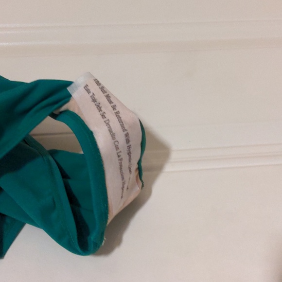 Kona Sol Women's one-piece Swimsuit - Picture 4 of 5